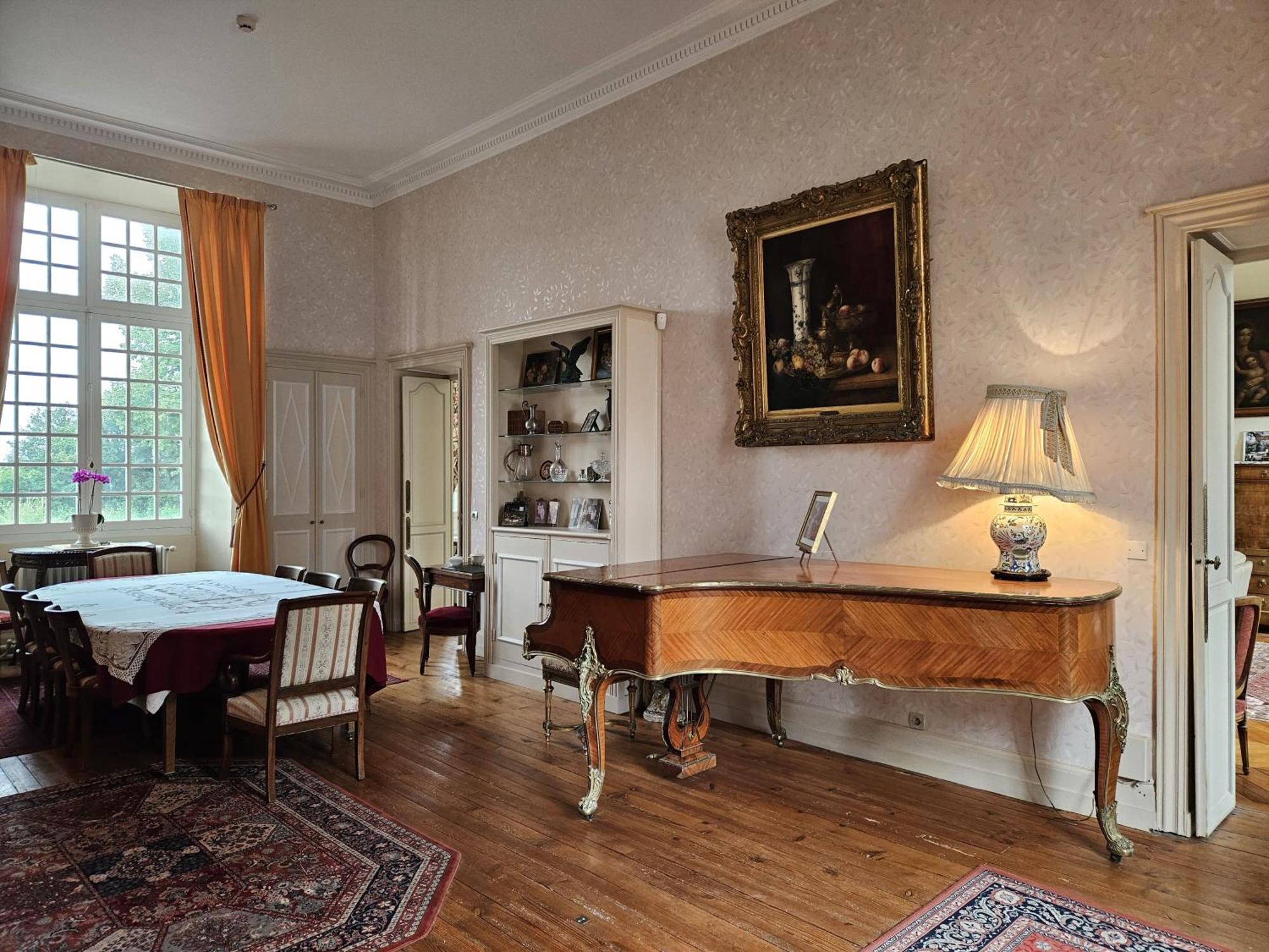 Chateau De Mornay Saint-Pierre-de-l'Isle ภายนอก รูปภาพ
